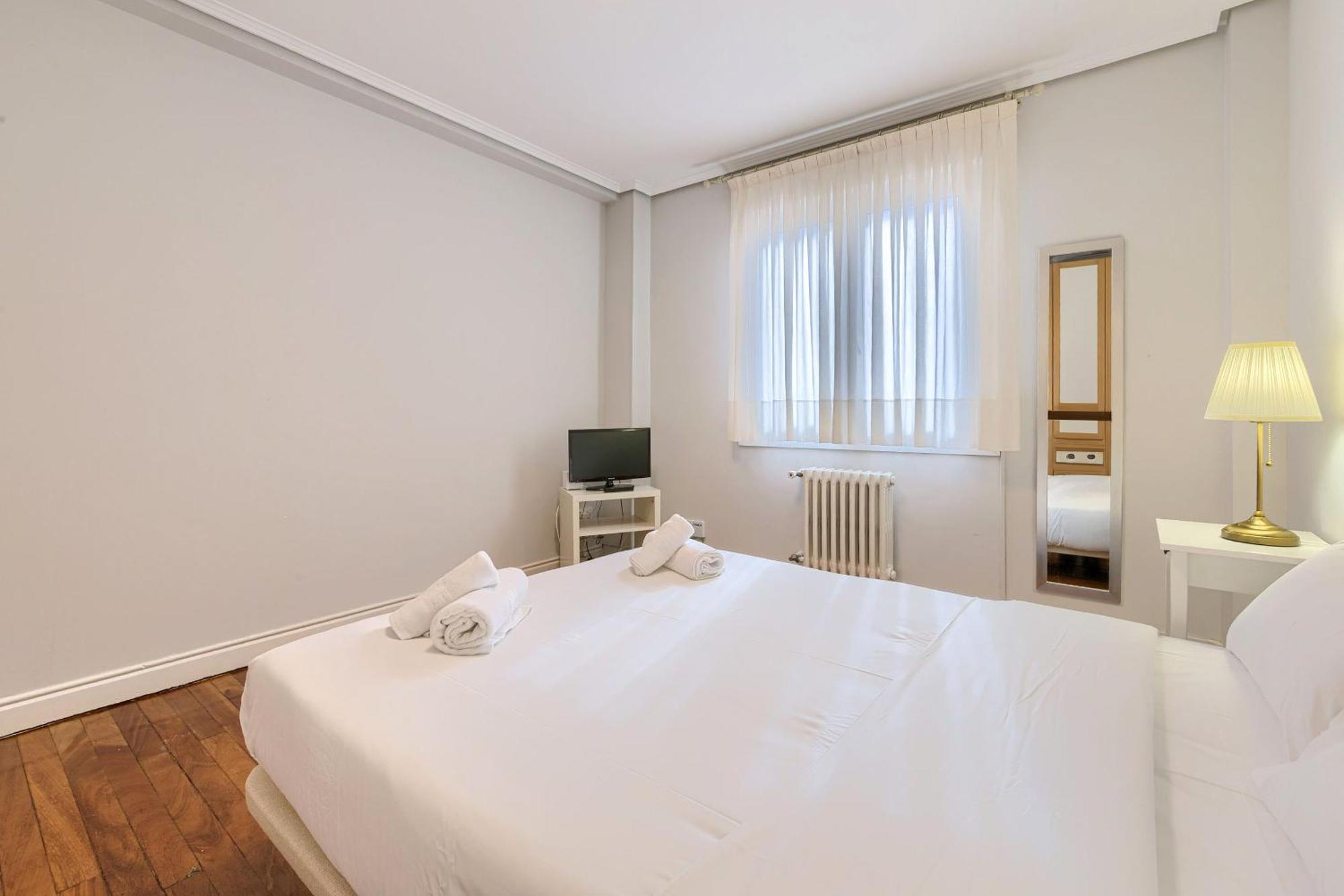 Azkuna Plaza & Vista Alegre By Next Stop Apartment